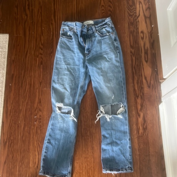 Abercrombie & Fitch Denim - ABERCROMBIE JEANS - knee rips size 25
